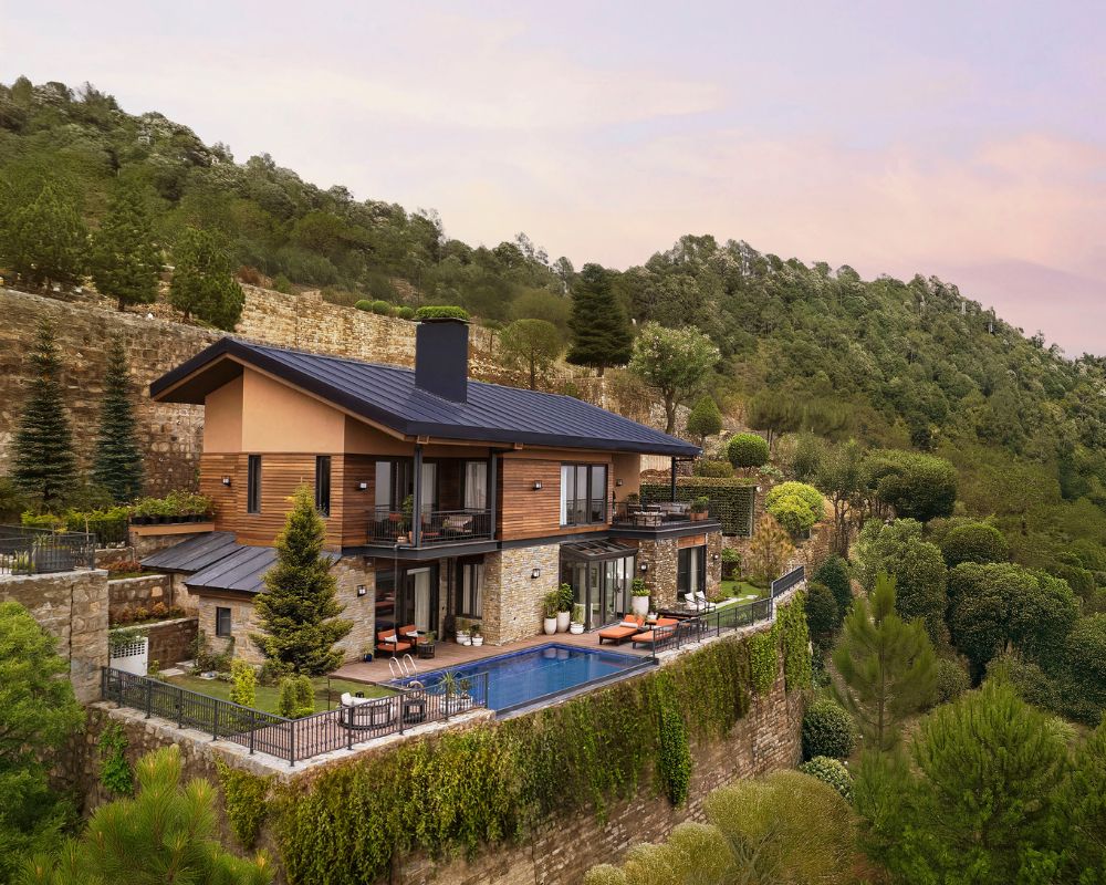 Luxury mountain homes in India