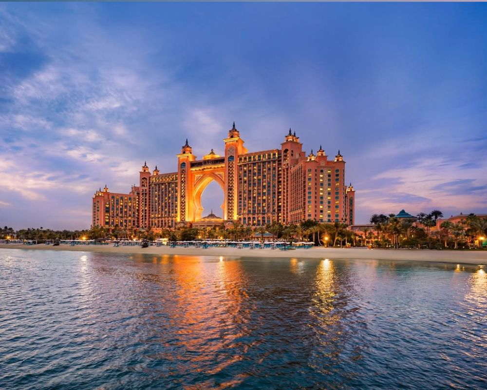 Atlantis Forbes stars